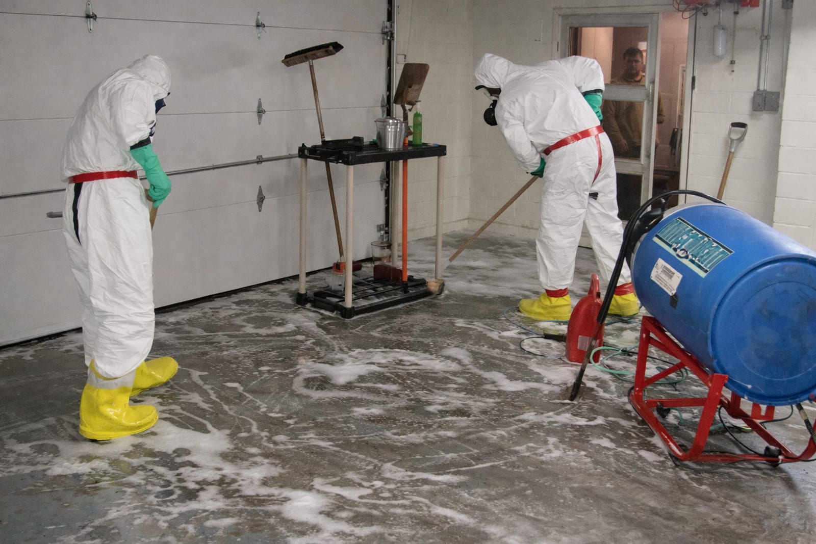 Sewage backup extraction and Category 3 water cleanup in Minneapolis basement